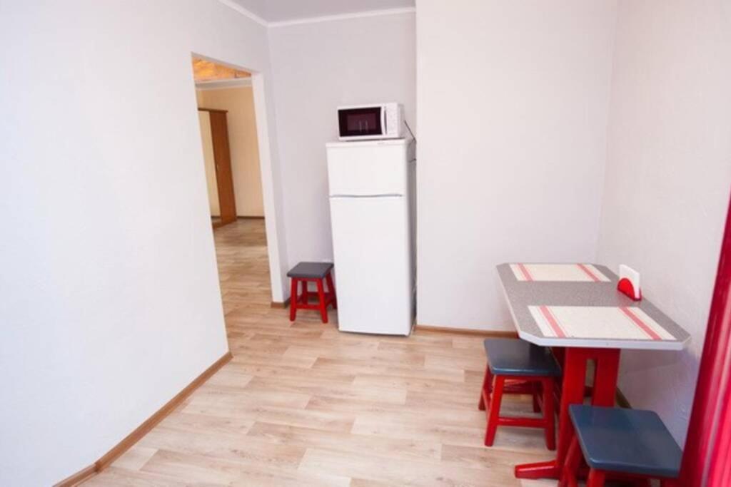 Appartamento Квартира По Ул. Смілянська, 2 Čerkasy Esterno foto