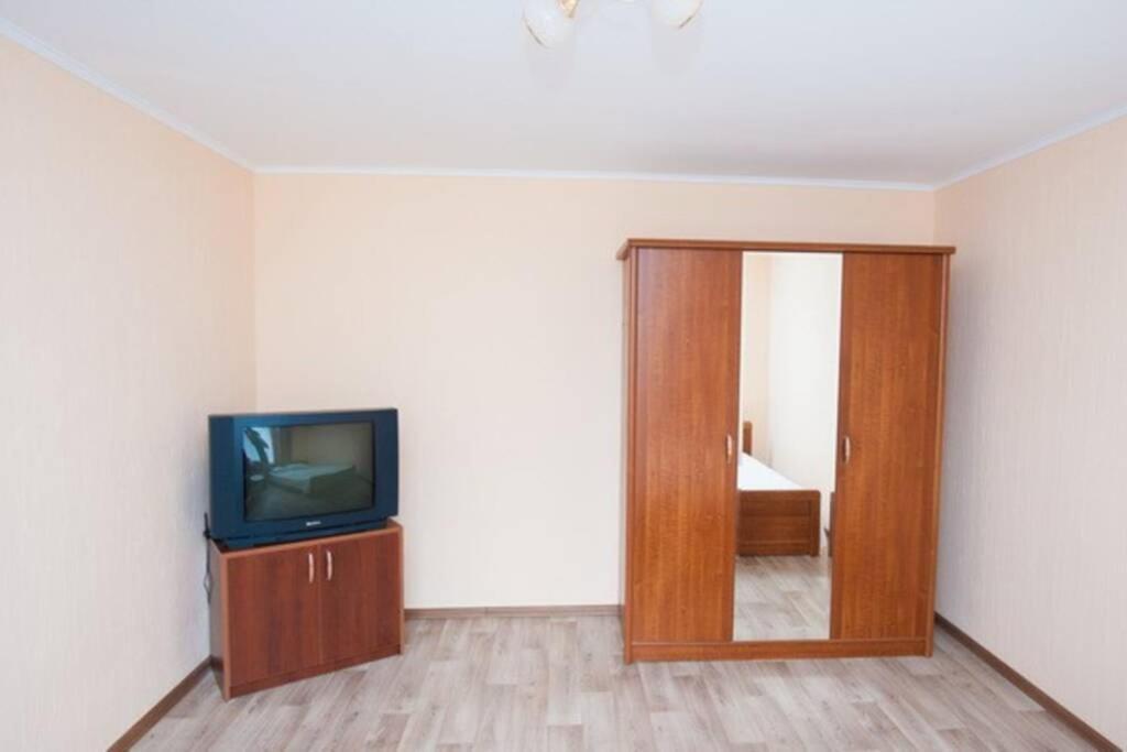 Appartamento Квартира По Ул. Смілянська, 2 Čerkasy Esterno foto